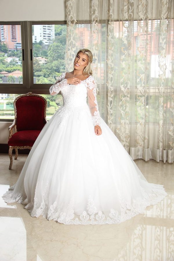 Vestido de novia estilo princesa manga larga ivory ref DQ0091