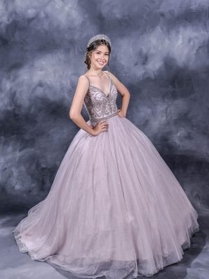 Vestido de quince mauve.