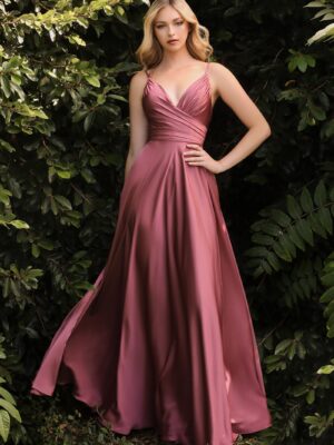 Vestido largo satinado de abertura Rf. 7485