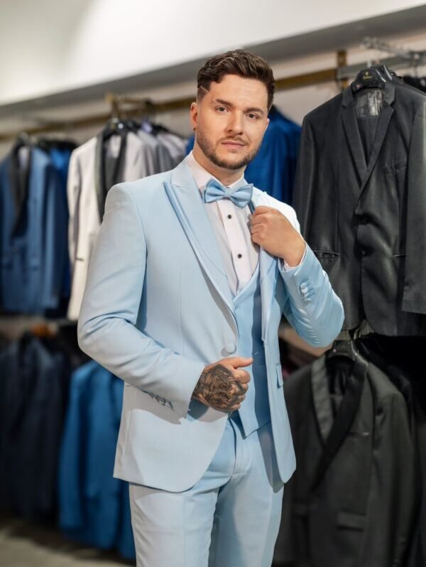 Traje de Novio Azul celeste